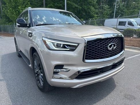 Used 2024 INFINITI QX80 Sensory AWD/4WD image 5