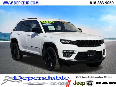 Certified 2023 Jeep Grand Cherokee Limited w/ Luxury Tech Group II RWD image 1