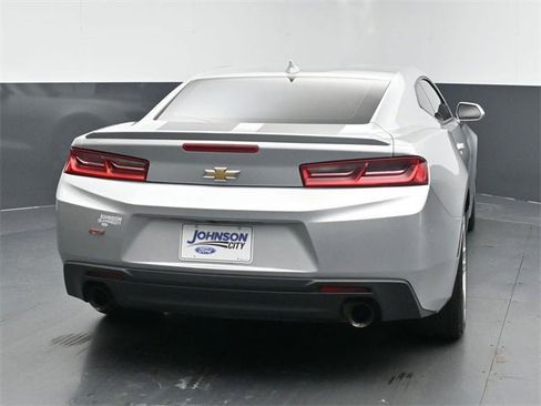 Used 2018 Chevrolet Camaro LT w/ RS Package image 14