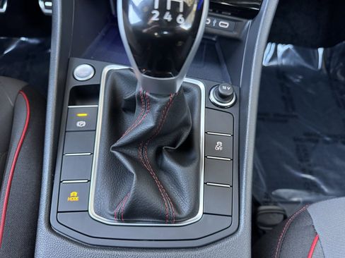 Used 2024 Volkswagen Jetta GLI 40th Anniversary Edition image 24