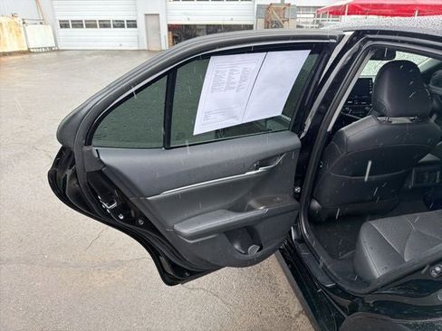 Used 2023 Toyota Camry XLE w/ Navigation Package image 25