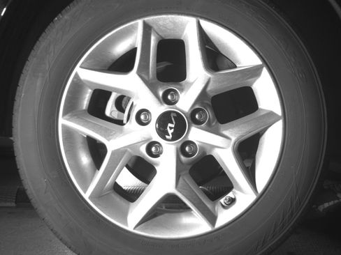 Used 2025 Kia Soul LX w/ LX Technology Package FWD image 15
