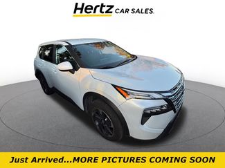 Used 2025 Nissan Rogue SV video 1