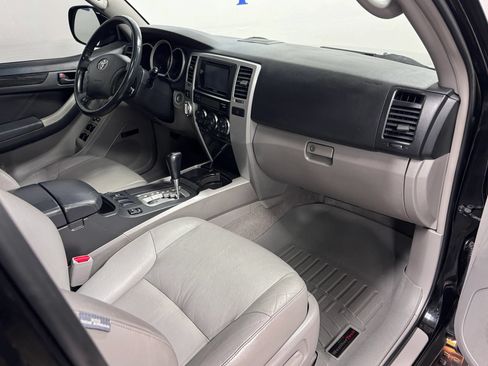 Used 2008 Toyota 4Runner Limited AWD/4WD image 9
