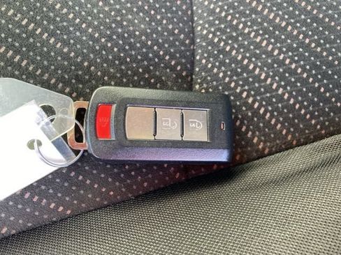 Used 2015 Mitsubishi Outlander Sport SE AWD/4WD image 28