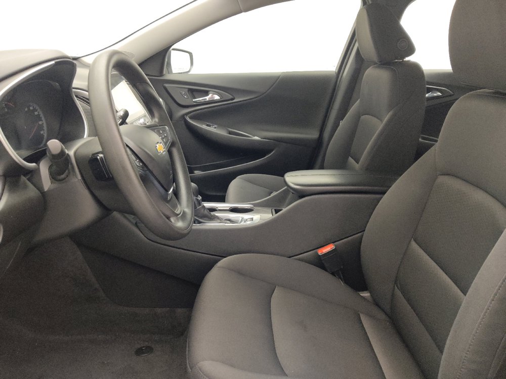 Used 2025 Chevrolet Malibu LT FWD image 17