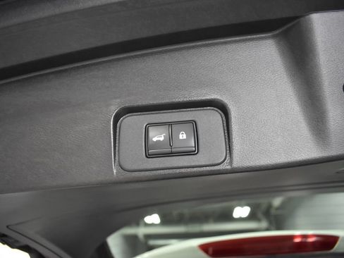 Certified 2023 Nissan Rogue SL AWD/4WD image 29