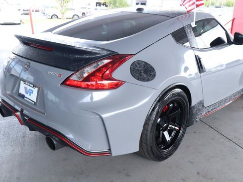 Used 2020 Nissan 370Z NISMO RWD image 7