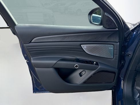 New 2025 Maserati Grecale Modena image 23