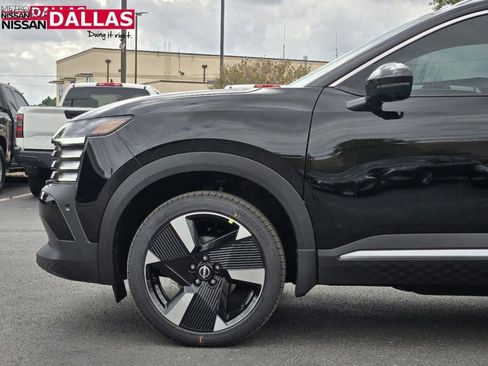 New 2025 Nissan Kicks SR image 6