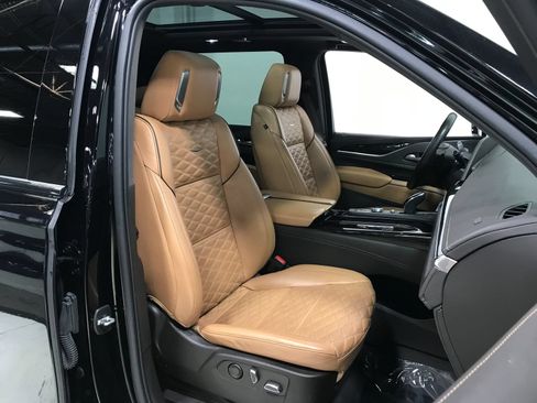 Used 2022 Cadillac Escalade Sport w/ Touring Package AWD/4WD image 6