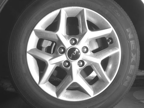 Used 2025 Kia Soul LX w/ LX Technology Package FWD image 23