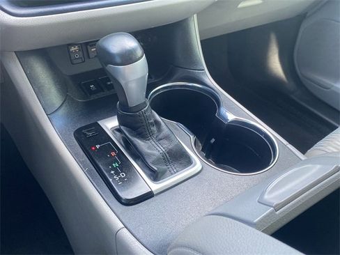 Used 2019 Toyota Highlander Plus image 27