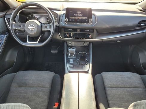 Used 2023 Nissan Rogue SV image 14