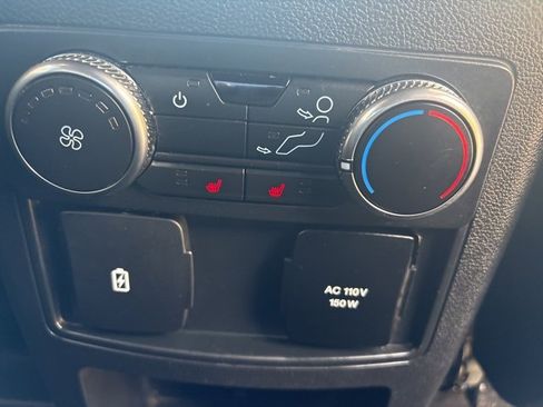 Used 2020 Ford Explorer Limited image 15