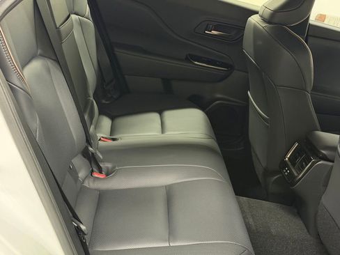 Used 2025 Toyota Crown Signia image 17