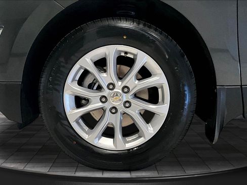 Used 2019 Chevrolet Equinox LT w/ Sun & Navigation Package AWD/4WD image 34
