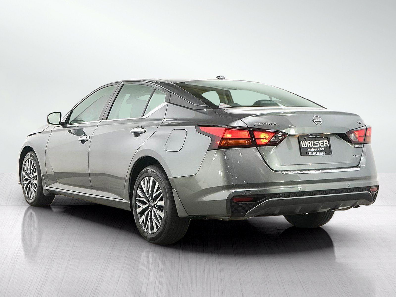 Used 2023 Nissan Altima 2.5 SV AWD/4WD image 3
