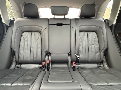 Used 2018 Audi Q5 2.0T Premium image 41