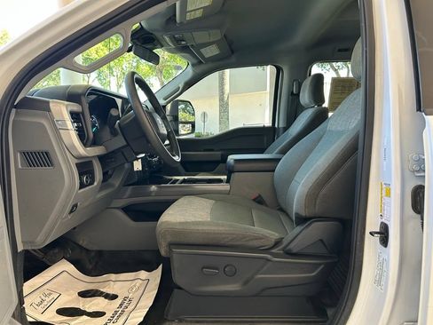 Used 2024 Ford F350 XLT w/ FX4 Off-Road Package AWD/4WD image 6