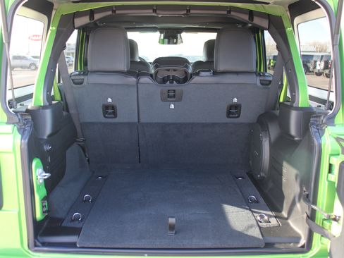 New 2026 Jeep Wrangler Unlimited Rubicon AWD/4WD image 24