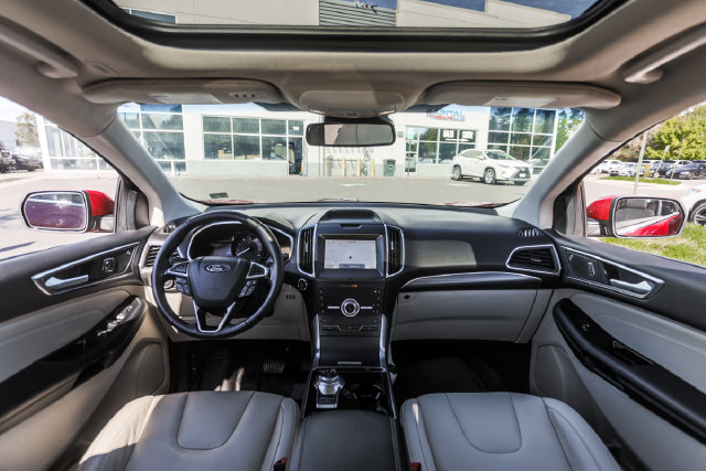 Used 2020 Ford Edge Titanium AWD/4WD image 45