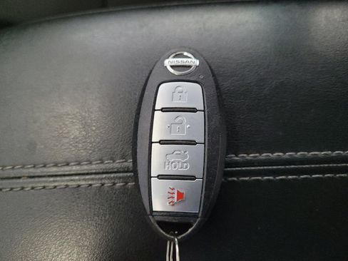Used 2021 Nissan Sentra S FWD image 32