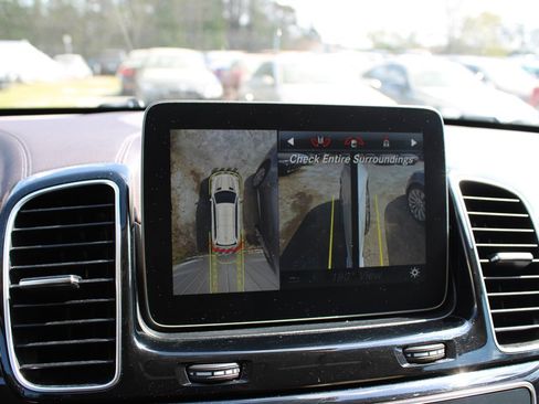 Used 2017 Mercedes-Benz GLS 450 4MATIC image 33