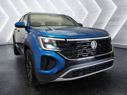 Certified 2024 Volkswagen Atlas Cross Sport SE w/ Panoramic Sunroof Package