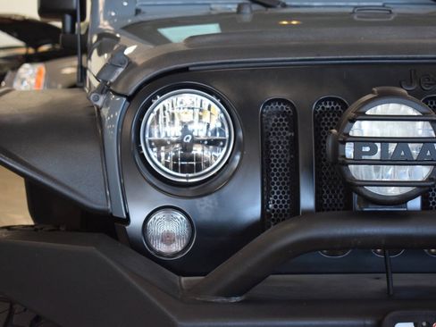 Used 2014 Jeep Wrangler Unlimited Sport w/ Quick Order Package 24S AWD/4WD image 17