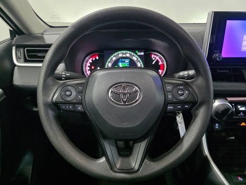Used 2024 Toyota RAV4 LE AWD/4WD image 16