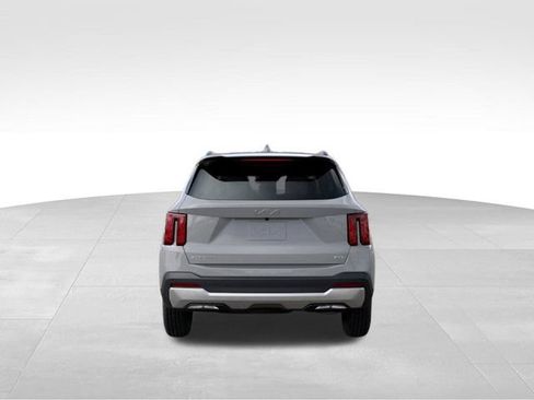 Certified 2026 Kia Sorento S AWD/4WD image 5