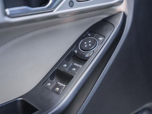 Used 2020 Ford Explorer Limited image 43