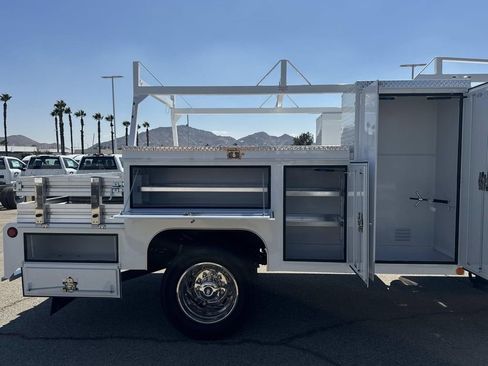 New 2025 Ford F550 2WD Regular Cab Super Duty image 24