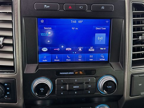 Used 2020 Ford F150 Limited w/ Trailer Tow Package image 27