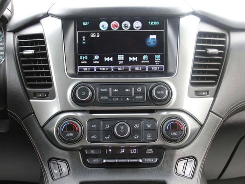 Used 2017 Chevrolet Suburban LT AWD/4WD image 24