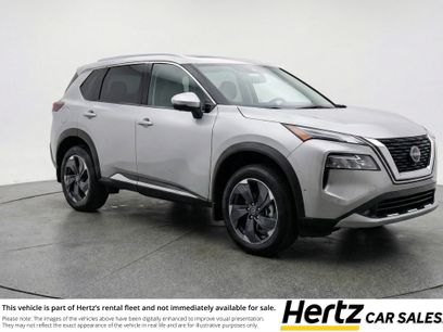 Used 2025 Nissan Rogue SV
