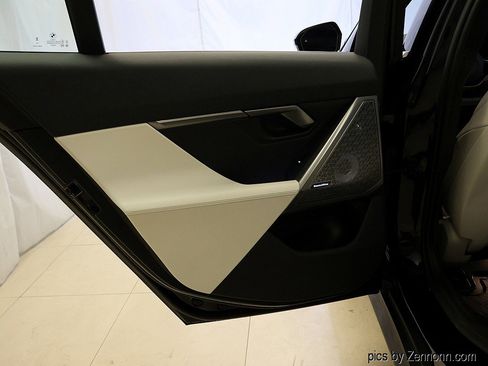 Certified 2024 BMW 530i xDrive w/ Premium Package image 30