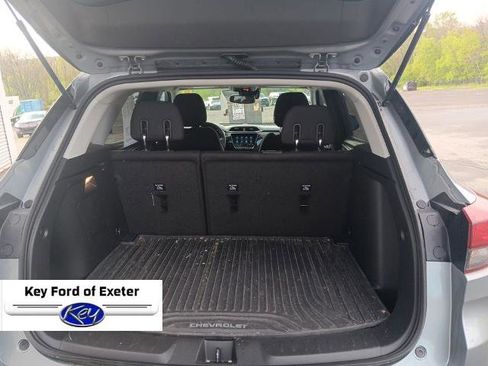 Used 2023 Chevrolet TrailBlazer LT w/ Convenience Package AWD/4WD image 9
