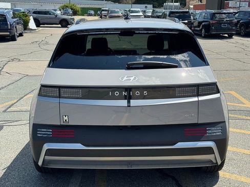 New 2025 Hyundai Ioniq 5 SEL image 4