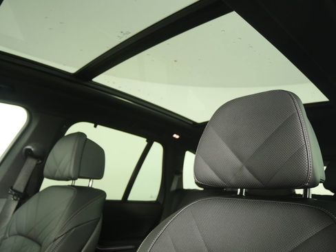 Certified 2025 BMW X5 xDrive40i w/ Premium Package image 12