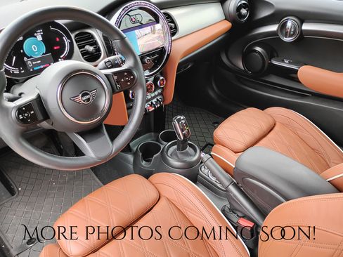 Used 2024 MINI Cooper Convertible w/ Signature Upholstery Package FWD image 4