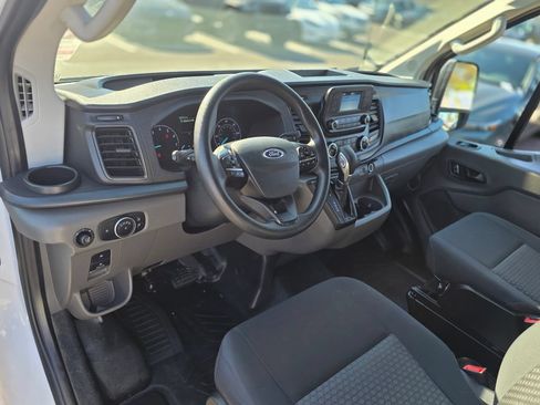 Used 2025 Ford Transit 250 Low Roof w/ Exterior Upgrade Package RWD image 17