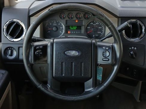 Used 2010 Ford F250 XLT AWD/4WD image 21