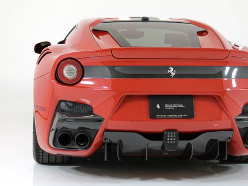 Used 2017 Ferrari F12tdf RWD image 19