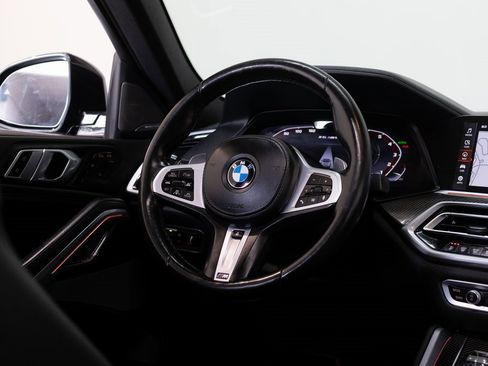 Used 2022 BMW X6 M50i w/ Executive Package image 28