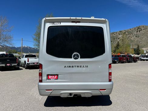 Used 2016 Mercedes-Benz Sprinter 3500 image 4