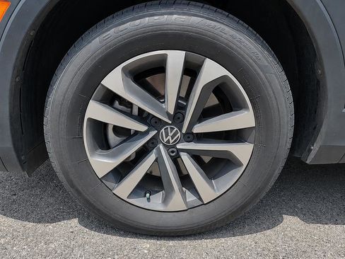 Used 2022 Volkswagen Tiguan S FWD image 7