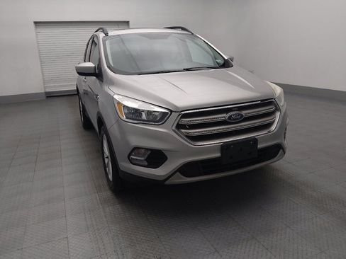 Used 2018 Ford Escape SE image 14
