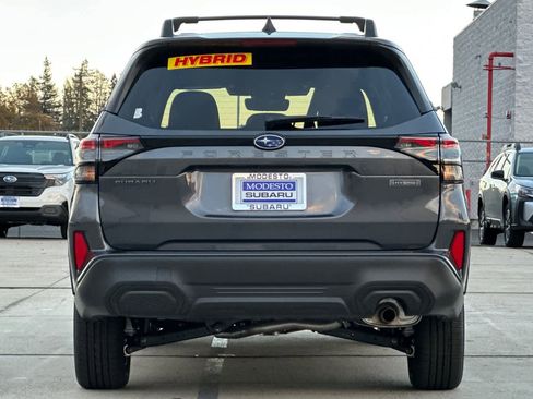 New 2025 Subaru Forester Premium image 4